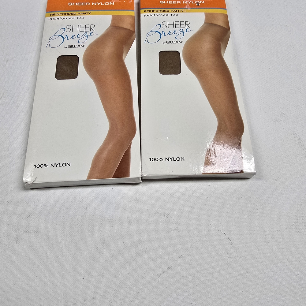 Gildan Sheer Breeze Pantyhose - Tan